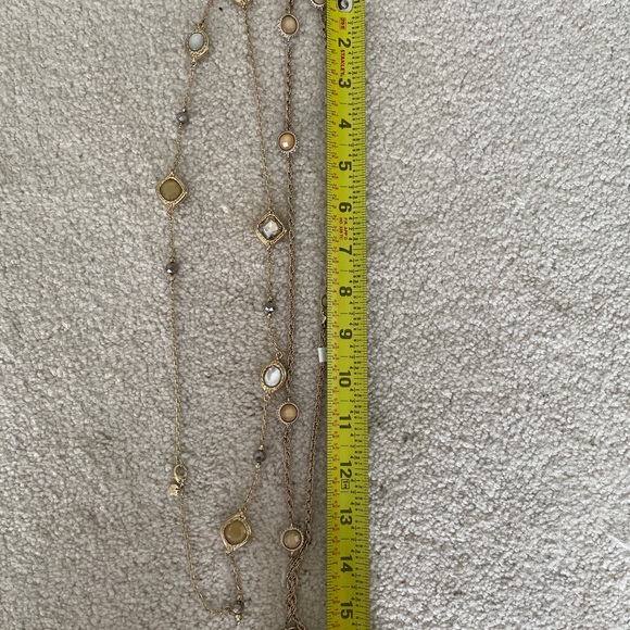 Two long loft necklaces. Gold tones can be worn together or apart. 15$ For both - Picture 6 of 8